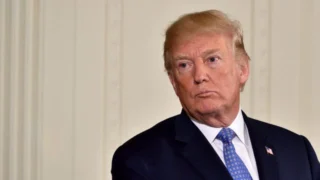 Trump quitte ou double