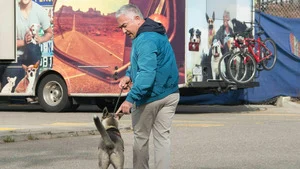 Cesar et son fils (Pour l'amour des chiens) S1 (6/8)