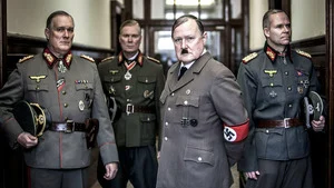 Hitler : le cercle du diable (Effondrement) S1 (10/10)