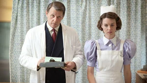 Call the Midwife (L'ombre d'un doute) S2 (2/8)