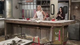2 Broke Girls