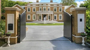 MTV Cribs Collection