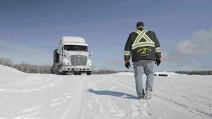 Le convoi de l'extrême : la tempête du siècle S12 (7/8)
