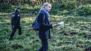 Astrid et Raphaëlle (Circé) S2 (5/8)
