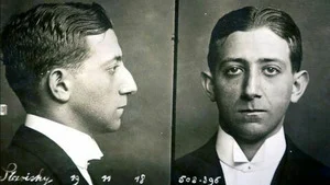 Des crimes presque parfaits (Affaire Stavisky) S6 (2/6)