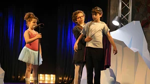 La tribu (Petit divorce entre amis) S1 (6/6)